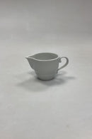 Royal Copenhagen Weißer Magnolien Creamer Nr. 392