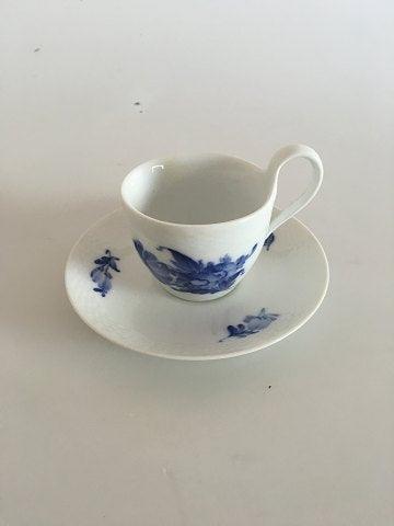 Royal Copenhagen Kaffeetasse und Untertasse mit dickem Rand Nr. 8193