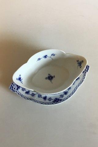 ロイヤルコペンハーゲン ブルーフルーテッドハーフロンドソースボウル No 587