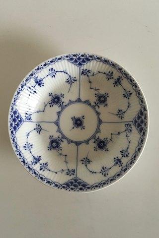 ロイヤルコペンハーゲン ブルーフルーテッドハーフレースボウル No 625