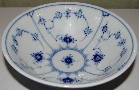 Royal Copenhagen Musselmalet Riflet Nyt nummer 575 gammelt nummer 290