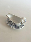 Royal Copenhagen Blue Fluted Saucepan mit aufgesetzter Untertasse Nr. 2061