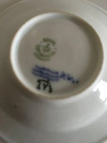 Royal Copenhagen Musselmalet Riflet Smørasiet No 343