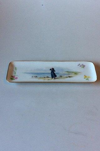 Royal Copenhagen Aufglasurschale mit Motiv Mädchen aus Blauwasserhai