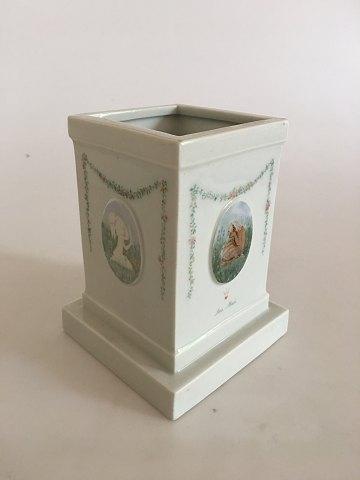 Royal Copenhagen Overglasur Sokkel Vase Med Motiver af Faune og Elverpiger Gerhard Henning