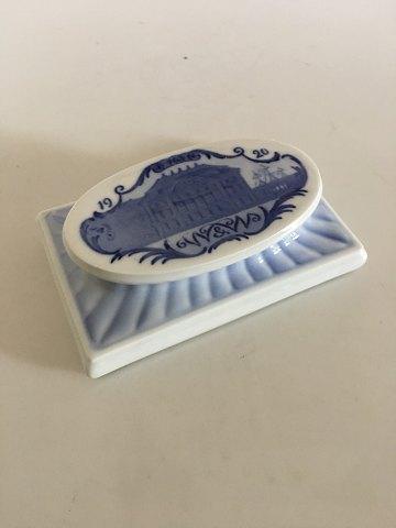 Royal Copenhagen Papierhalter von 1920 mit Motiv von Amalienborg