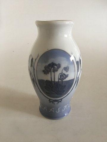 Royal Copenhagen Ostern Vase 1924