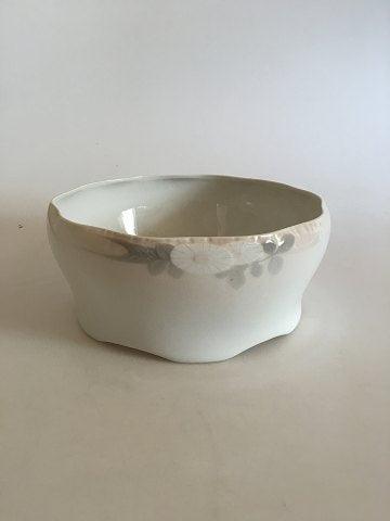 Royal Copenhagen Porcelæn Skærsommernatsdrøm Salatskål No 10024