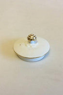 Royal Copenhagen Tradition Hvid Halvblonde m. Guld Låg til Thekande No 611