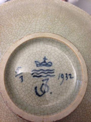 Royal Copenhagen Unika Skål med Fisk af Oluf Jensen fra 1932