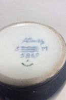 皇家哥本哈根Unika花瓶，由安娜-史密斯于1897年5月创作 深色地面上的樱桃树枝