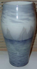 Royal Copenhagen Unika Vase von Stephan Ussing mit Schiffen