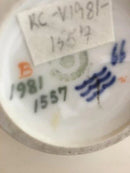 Royal Copenhagen Vase No 1981/1557 med Guldkant og Blomstermotiv