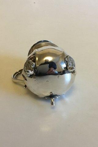 Gebogene Silber-Senf-Schaufel