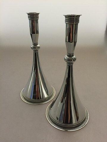 Wiwen Nilsson Konisch geformte Kerzenhalter