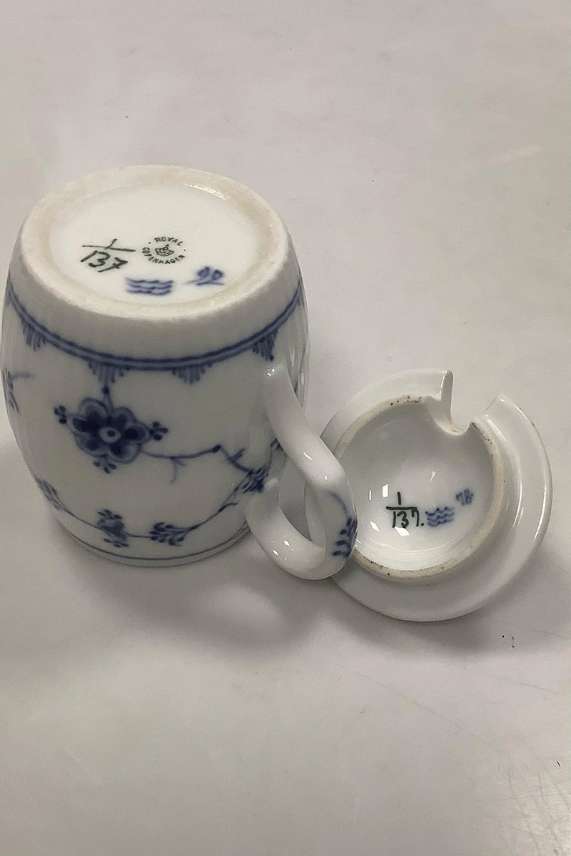Royal Copenhagen Musselmalet Riflet Sennepskrukke med låg No. 137