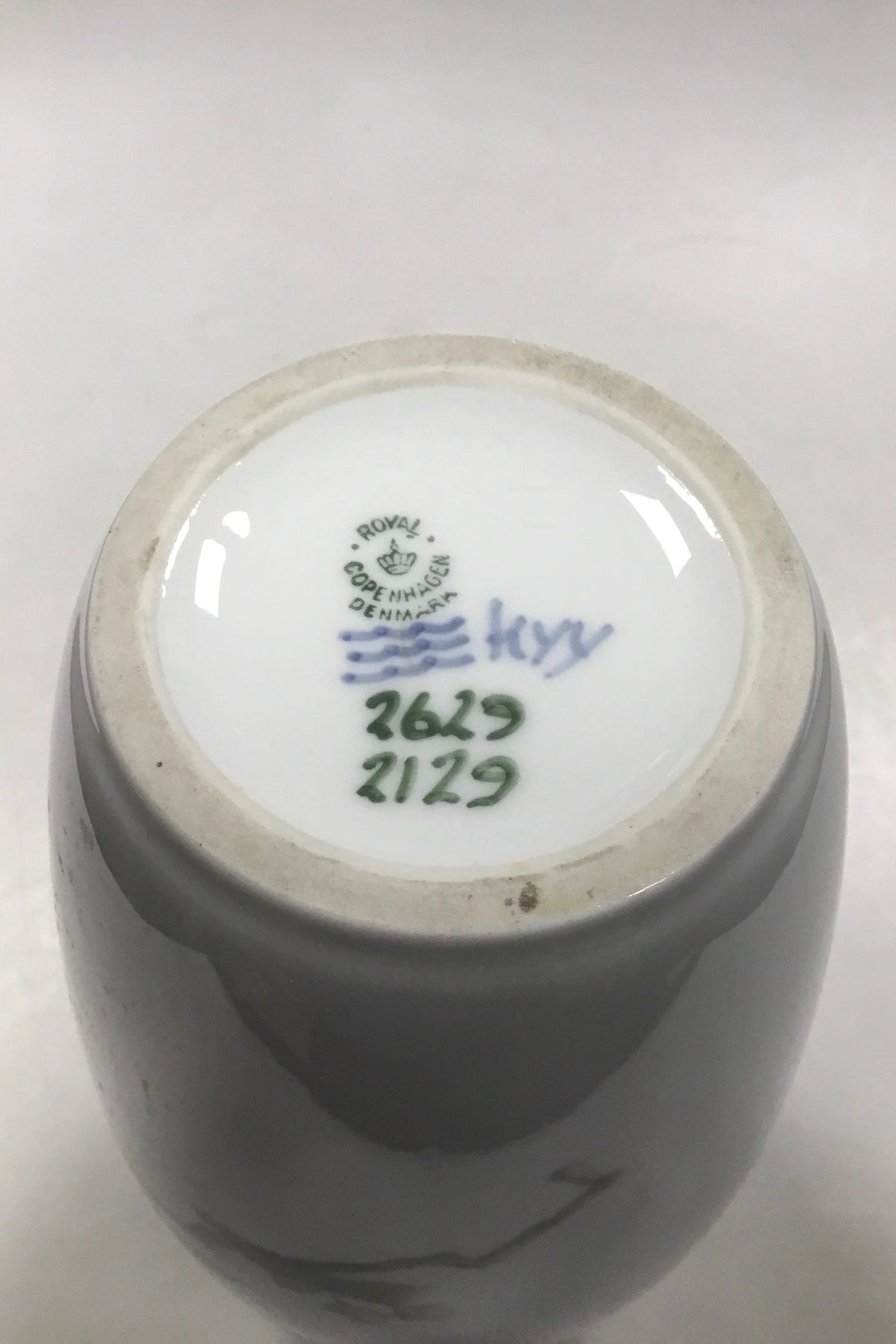 Royal Copenhagen Art Nouveau vase with flowers no 2629/2129