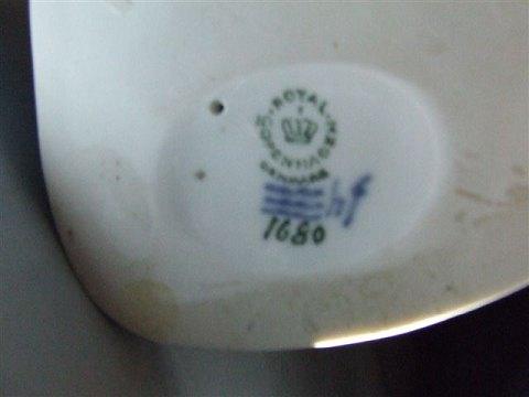 Royal Copenhagen Figur - Frieriet No. 1680