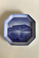 Bing og Grøndahl Alfabet Platte Stockholm. Designet i 1933-1934 af Ove Larsen