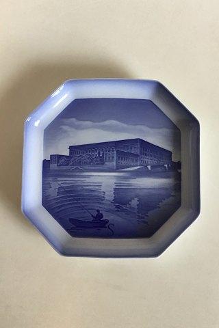 Bing og Grøndahl Alfabet Platte Stockholm. Designet i 1933-1934 af Ove Larsen