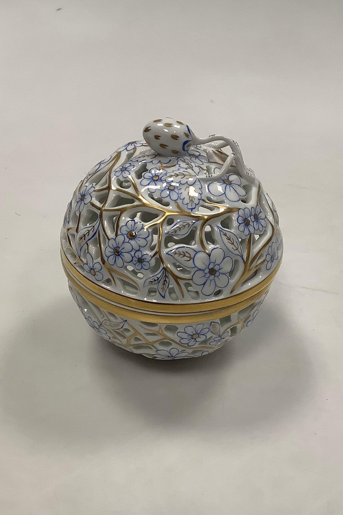 Herend Hungary Low bowl No 6213, image size:1200x1800