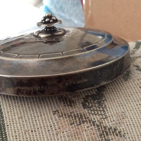 Georg Jensen スターリングシルバーの蓋とクリスタルガラスのビーカー No 486