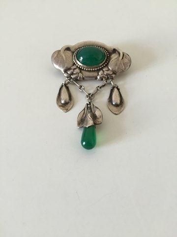 Tidlig Evald Nielsen Sølv Broche med Grønne Sten