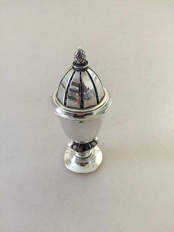 ジョージ ジェンセン スターリング シルバー キング ペッパーボックス No 741