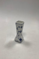 Royal Copenhagen Musselmalet Riftet vase No 438
