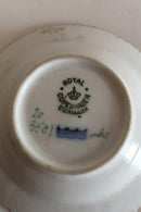 Royal Copenhagen Flora Danica Kaviar-Schale Nr. 20/3501.