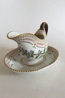 Royal Copenhagen Flora Danica Schlafende Kanne mit Untertasse Nr. 3556