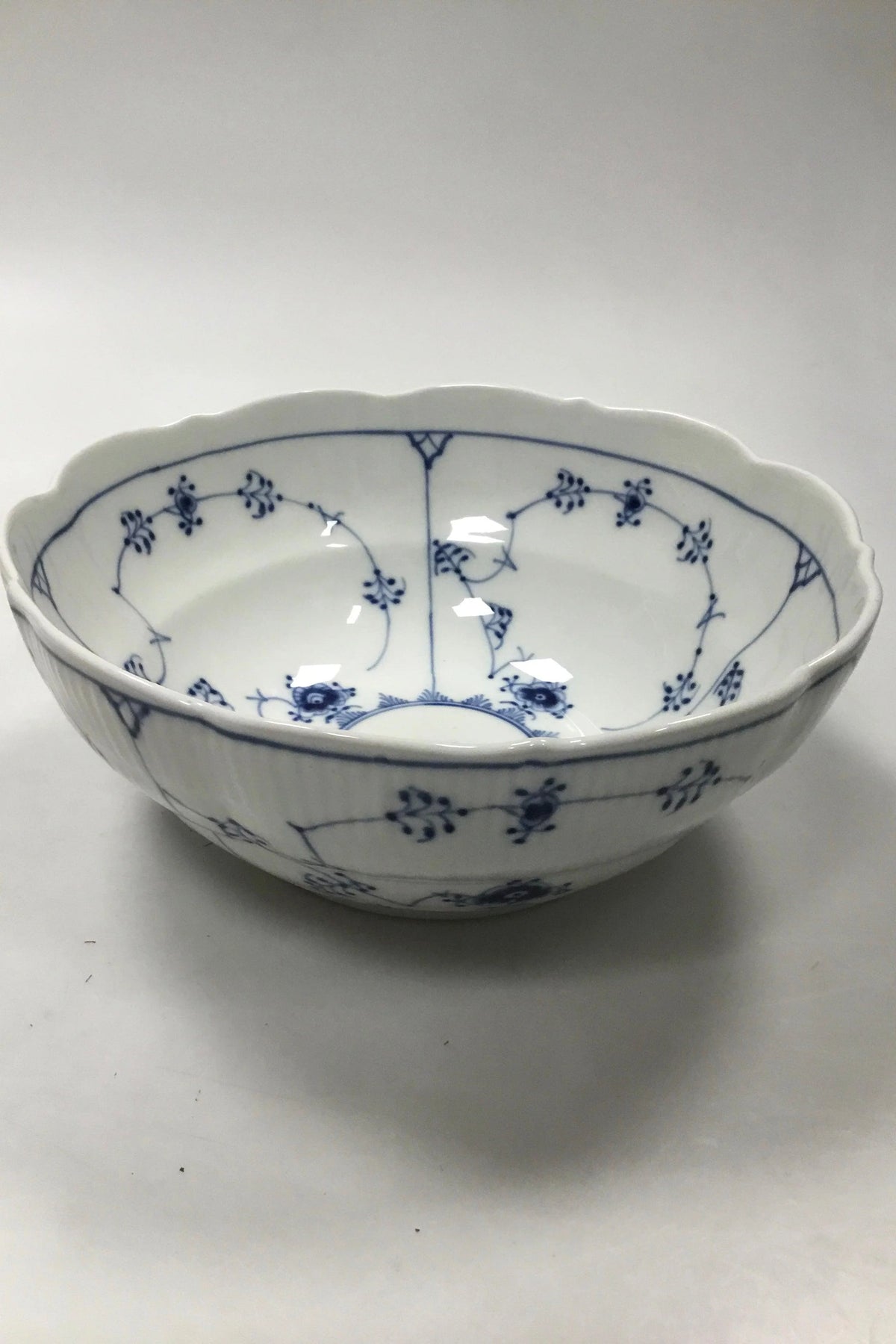 ロイヤルコペンハーゲン ブルーフルーテッドサラダボウル No 191