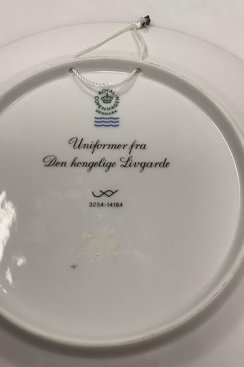 Royal Copenhagen platte uniformer fra Den Kongelige Livgarde 1848