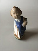 Royal Copenhagen Figur Lille Dreng med Skib "Aage" No 3272