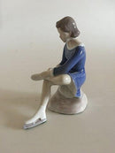 Bing & Grøndahl Figur Pige på skøjter No 2351
