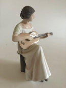 Bing og Grøndahl Figur Kvinde med Guitar No. 1684