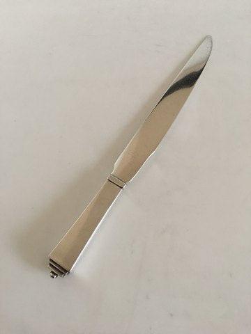 Georg Jensen Pyramide Lagkagekniv i Helsølv No 134