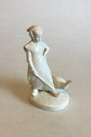 皇家哥本哈根中国白玉兰小雕像（带鹅的女孩）No 528 PMN