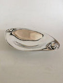 Georg Jensen "Magnolia" Brødbakke No. 2C i Sterling Sølv