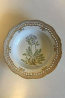 ロイヤルコペンハーゲン フローラダニカ ディーププレート（ピアスリム） No 20/3547