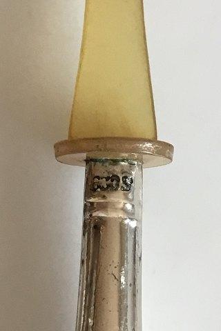 Lille serveringsske i Sølv med blad af horn