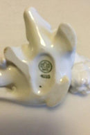 Bing & Grøndahl Blanc de Chine Figur af Barn der kigger op fra fisk No 4035