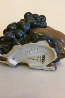 Bing & Grondahl Figur von Kai Nielsen "Kleiner Bacchus mit Trauben" Nr. 4021 aus der Serie Traubenernte.