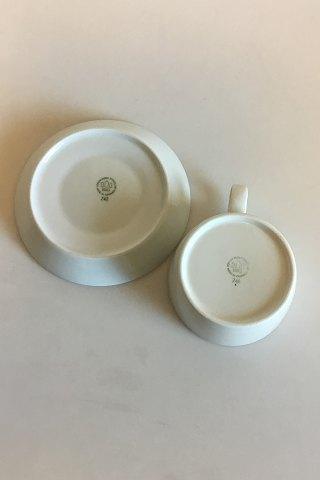 Bing Grondahl Hank咖啡杯，带圆形手柄，编号746。设计者：Erik Magnussen