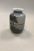 Bing og Grøndahl Art Nouveau vase med sø og båd Hjejlen og Himmelbjerget  No 8830 - 463