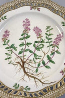 Royal Copenhagen Flora Danica Mittagsteller Nr. 20/3554 mit durchbrochenem Rand