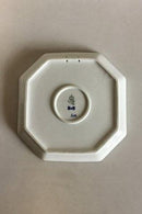 Bing og Grøndahl Alfabet Platte Børsen. Designet i 1933-1934 af Ove Larsen