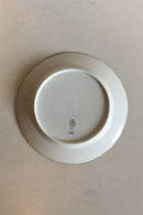 Royal Copenhagen Hvid Svejfet med takket guldkant (Stel 387 / Josephine) Frokosttallerken No 622