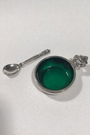 Georg Jensen Sterling Silver King Saltcellar No 62 (Green enamel) とソルトシェーカー。