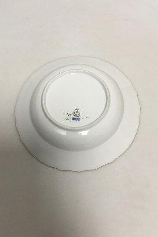 Royal Copenhagen Hvid Svejfet med takket guldkant (Stel 387 / Josephine) Dyb tallerken No 1615